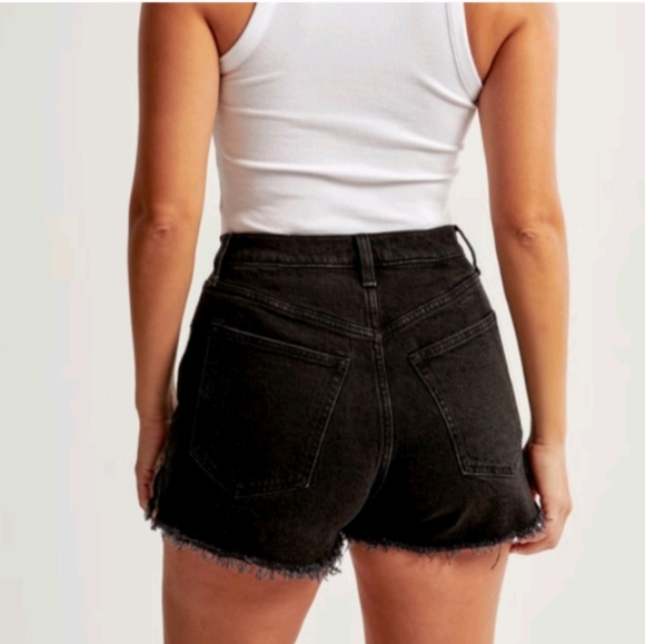 Abercrombie and Fitch 4" mom short high rise black Sz 10/30 - Picture 2 of 9